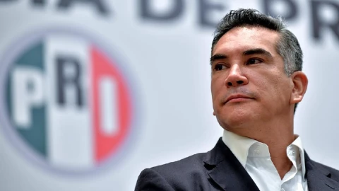 Alejandro Moreno periodistas