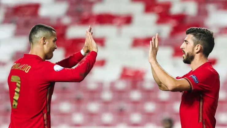 Paulinho con Portugal y Cristiano Ronaldo