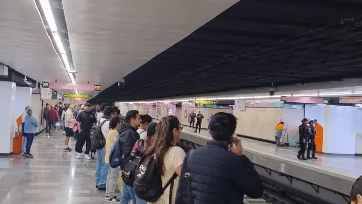 Se registra alta afluencia en líneas del Metro CDMX y Metrobús hoy 9 de abril