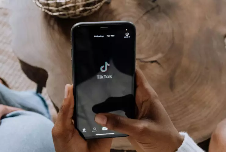 ¿Cómo utilizar TikTok sin conectarte al Wi-Fi o datos de internet?