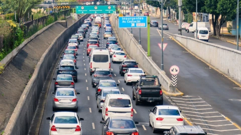 Hoy No Circula del viernes 13 de marzo