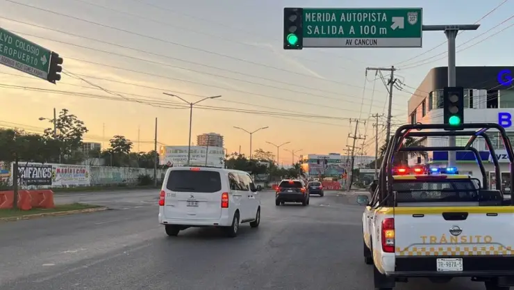 Tráfico en Cancún 12 de diciembre: Establecen servicios de vialidad