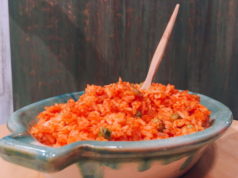 Arroz rojo, cocineros mexicanos