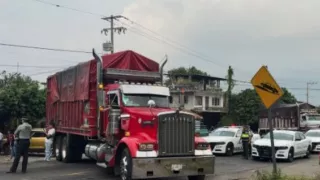 ¿Continúa el bloqueo de la carretera Teziutlán-Nautla hoy? Tramos y poblaciones afectadas