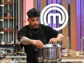 Comenzaron a preparar sus platillos con toda la actitud en MasterChef Celebrity 2024.