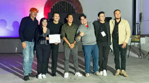 Monolith recibe reconocimiento en Gómez Palacio.jpg