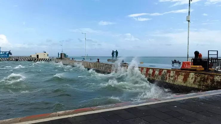 ¡ATENCIÓN! Esta es la hora exacta en que el frente frío 41 cruzará Veracruz-Boca del Río; dejará norte violento