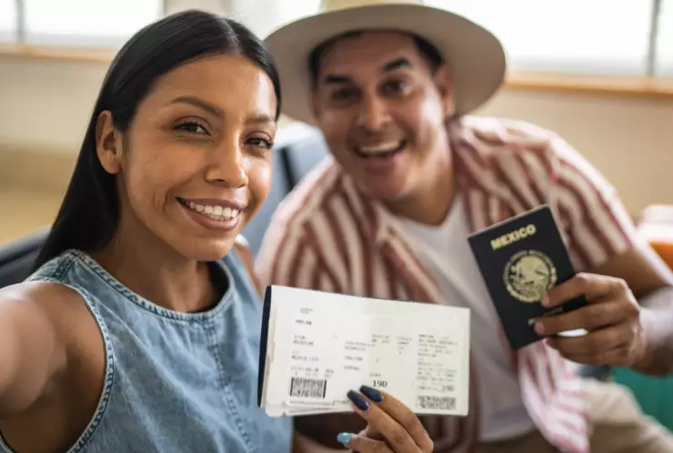 Extranjeros solo necesitan 8 documentos y 5 mil 255 pesos para el proceso de naturalización