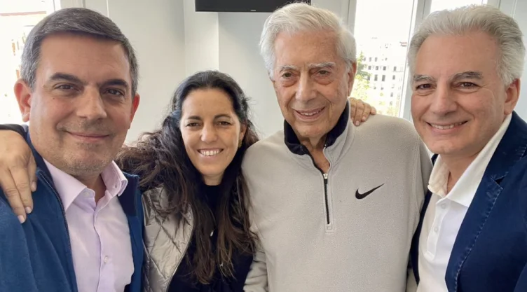 MARIO VARGAS LLOSA.jpg