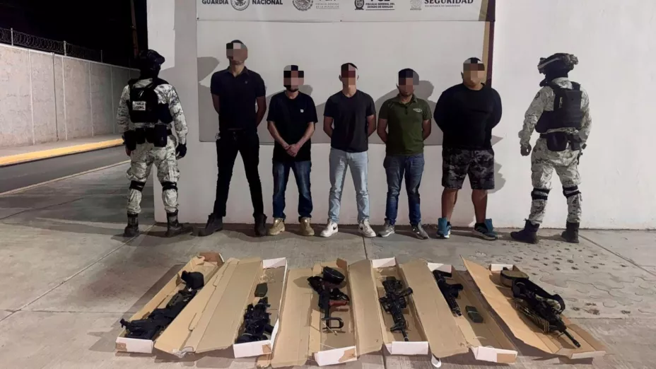 Detenidos tras operativo en Stanza Toscana, Culiacán