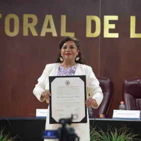 Clara Brugada constancia de validez