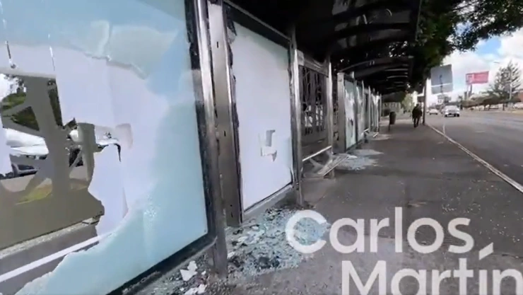 vandalizan paraderos 24 sur