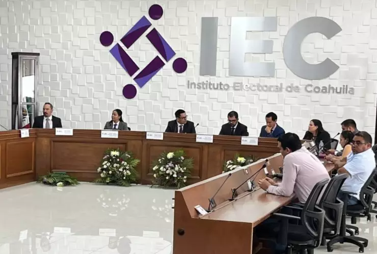 Los consejeros del Instituto Electoral de Coahuila se instalan en sesión permanente
