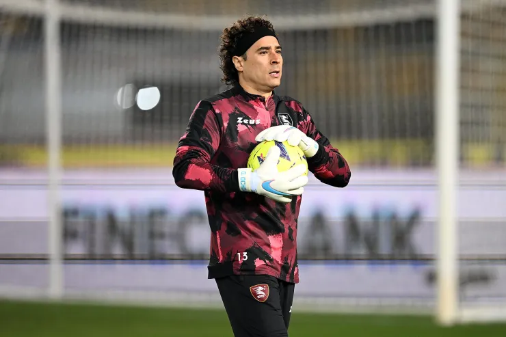 Memo Ochoa.jpg