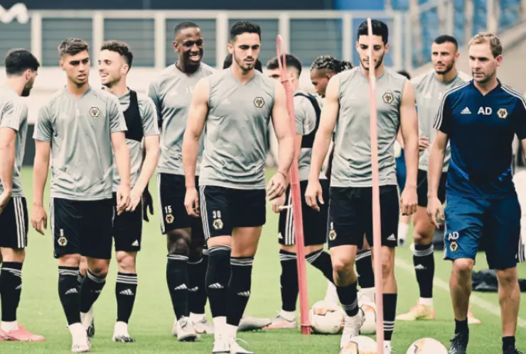 Raúl Jiménez Wolverhampton Sevilla