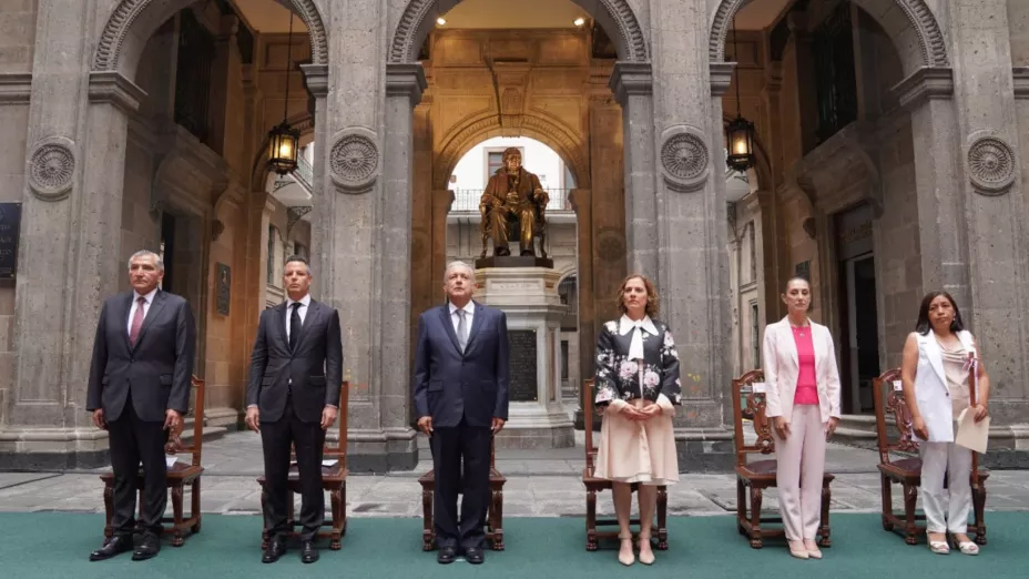 AMLO BENITO JUÁREZ.jpeg