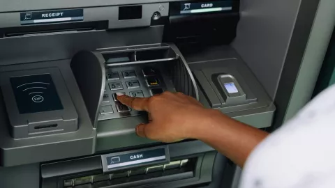 ¿Por qué es peligroso imprimir el recibo al sacar dinero del cajero automático.jpg