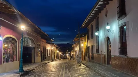 Coatepec destaca por su arquitectura tradicional, un Pueblo Mágico con un conjunto de edificios dignos de ser admirados.