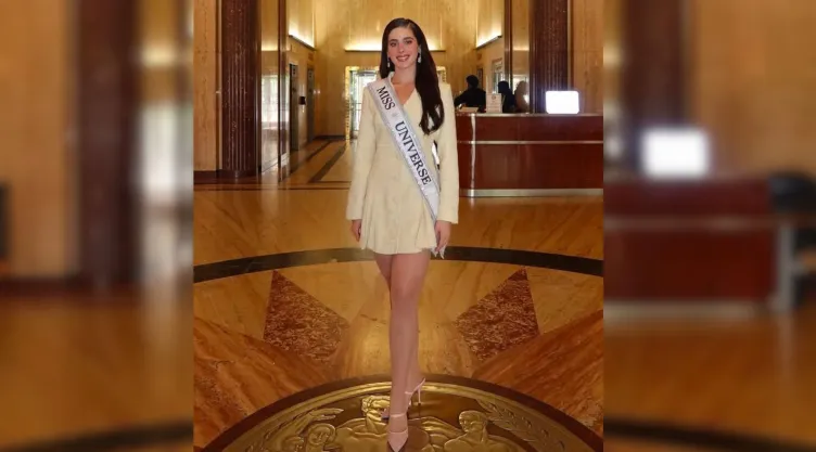 Fátima Bosch ¿Por qué proclamaron un día oficial de la Miss Universo.jpg