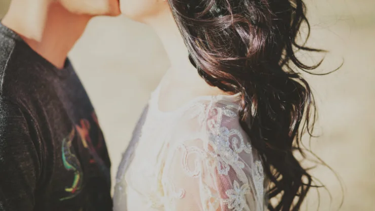 13 de abril - Día Internacional del Beso