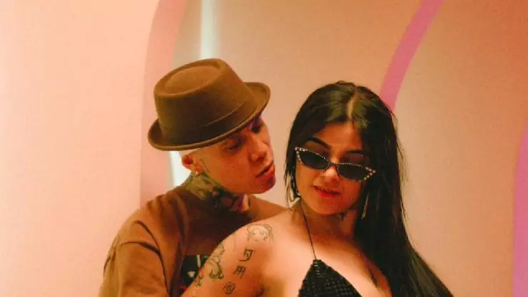 Karely Ruiz y Santa Fe Klan