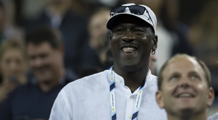 Michael Jordan sonriente en Nueva York