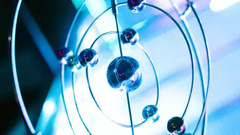 Conjunción planetaria: fenómeno astronómico que se produce cuando dos o más planetas se alinean en el cielo nocturno de la Tierra