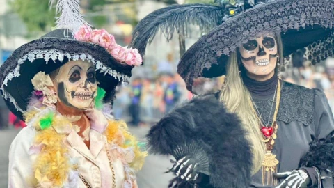 Mega Procesión de Catrinas en vivo últimas noticias del desfile en CDMX