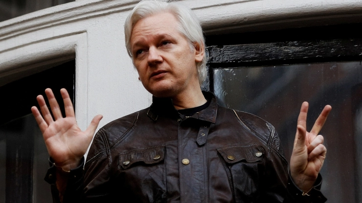 Julian Assange presenta apelación por extradición.