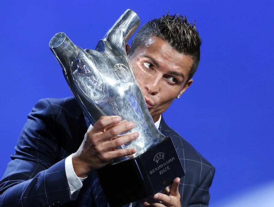 CR7
