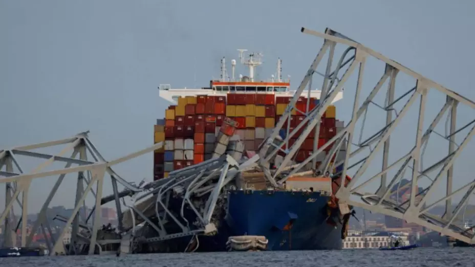 Así fue como una llamada ayudó a salvar vidas en el puente de Baltimore derribado por un barco