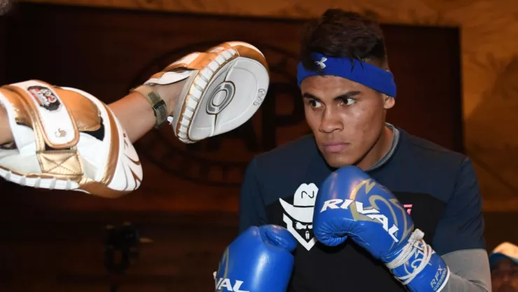 Vaquero Navarrete pelea Liam Wilson