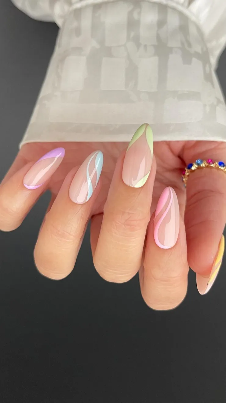 39 diseños de uñas que puedes usar en rubber y se verán elegantes: en cuadradas o almendradas