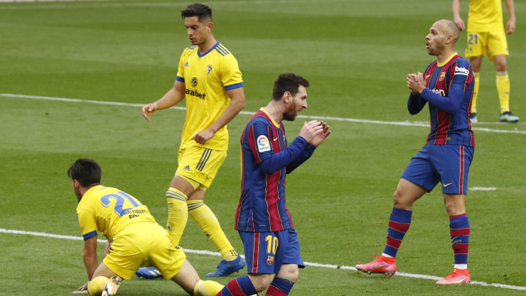 Messi se lamenta ante C&aacute;diz