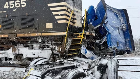 tren-choque-trailer-video