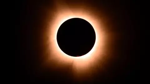 ECLIPSE SOLAR ANILLO DE FUEGO 2026
