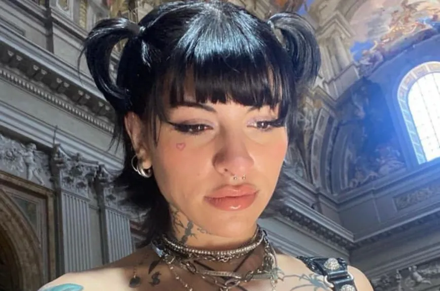Nicki Nicole y Cazzu de fiesta (24).jpg