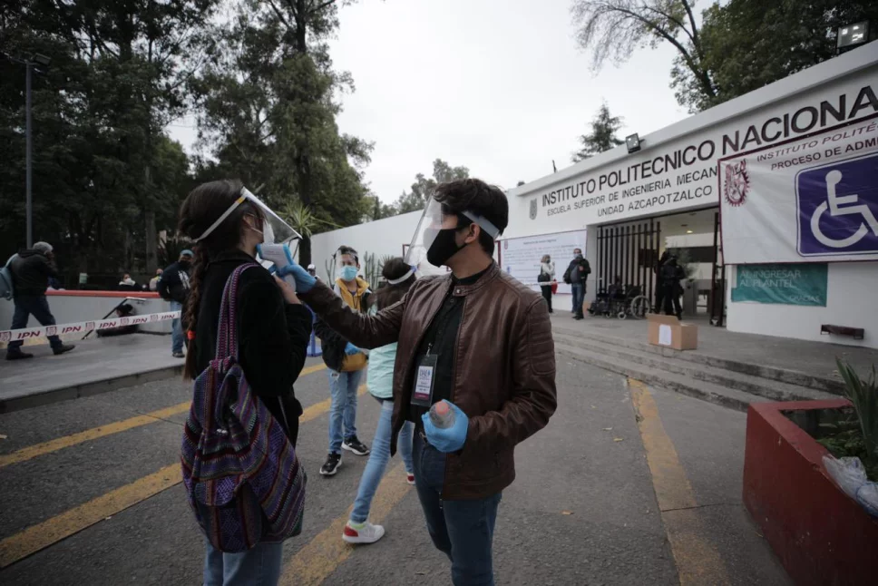 Este domingo se realiza el examen del IPN