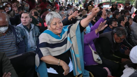Los adultos de más de 65 años de edad recibirán el pago de dos bimestres en 2023.
