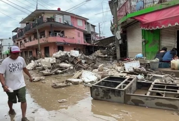 Lluvias torrenciales inundaciones México 64 Fallecidos 65 desaparecidos Veracruz Hidalgo Puebla