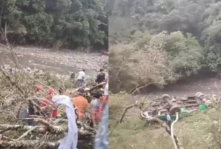 Con las llantas hacia arriba: Así luce la zona del trágico accidente de autobús en Zontecomatlán