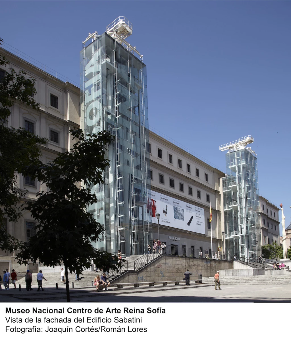 fachada del museo reina sofia