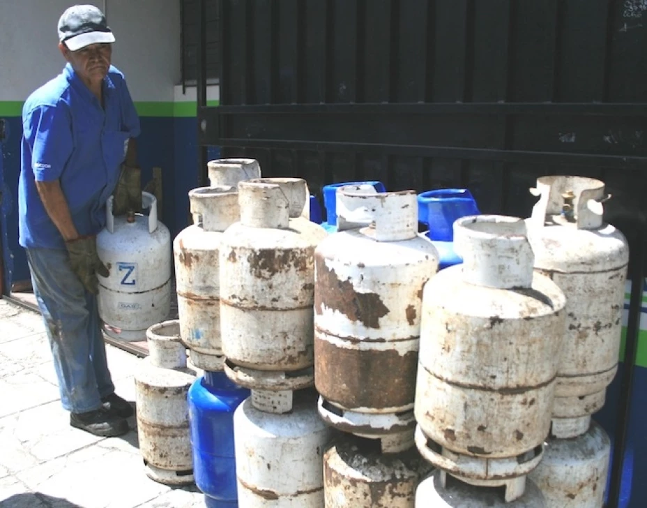 A partir del próximo viernes, el precio del gas LP costará 12.42 pesos por kilogramo en el Distrito Federal, así como en algunos de los municipios de los estados de México e Hidalgo