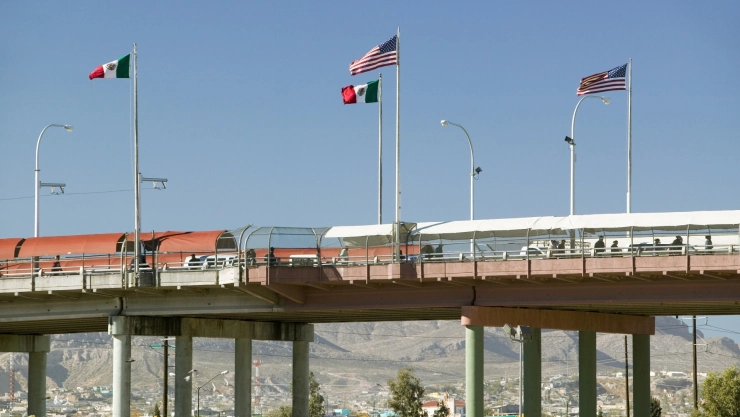 Frontera en El Paso, Texas, que separa EU de México