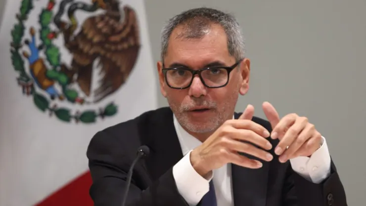 Bancada del PAN planta al secretario de Hacienda.