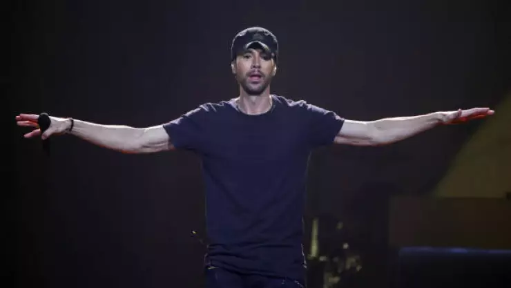 enrique iglesias.jpg