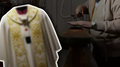 ¿Qué vestirá el nuevo Papa_ Proceso de elección y confección de las sotanas en el Vaticano.jpg