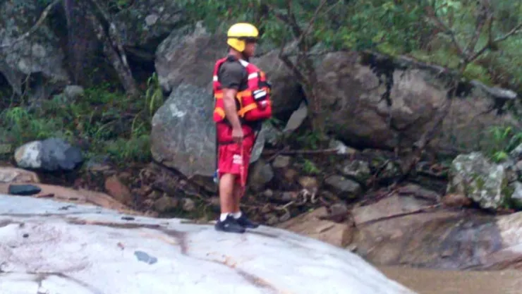 Muere hombre al caer por una cascada en Cuautitlán de García Barragán