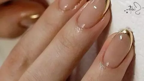 7 diseños elegantes de manicura rubber: es perfecto para uñas quebradizas