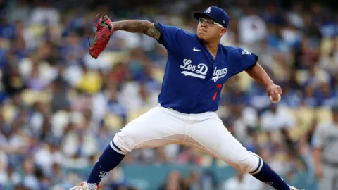 Julio Urias podria regresar a MLB en 2025